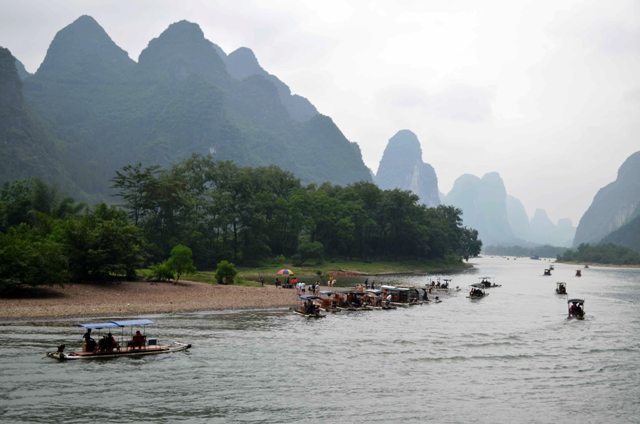 Navegando el río Li.