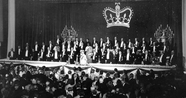 and-an-honorary-dinner-for-queen-elizabeth-ii-was-hosted-in-the-grand-ballroom-in-1957