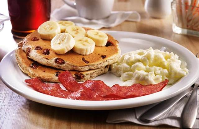 banana-pecan-pancake-breakfast_thumbnaillarge_2017-04-05-20-19-52