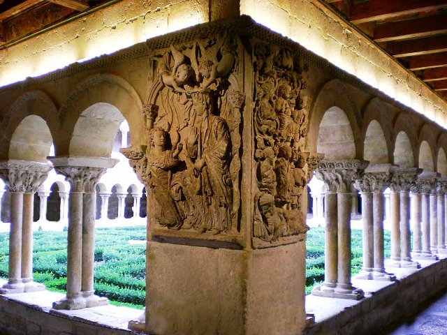 claustro-monasterio-de-santo-domingo-de-silos-4