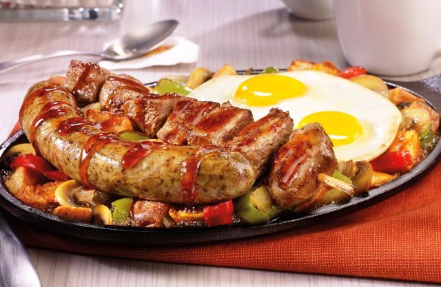 dennys-mighty-meat-lovers-skillet